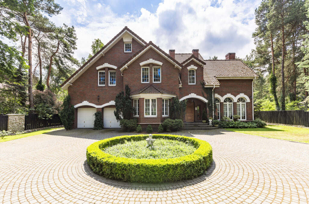 Professional garage door repair Pinckney MI